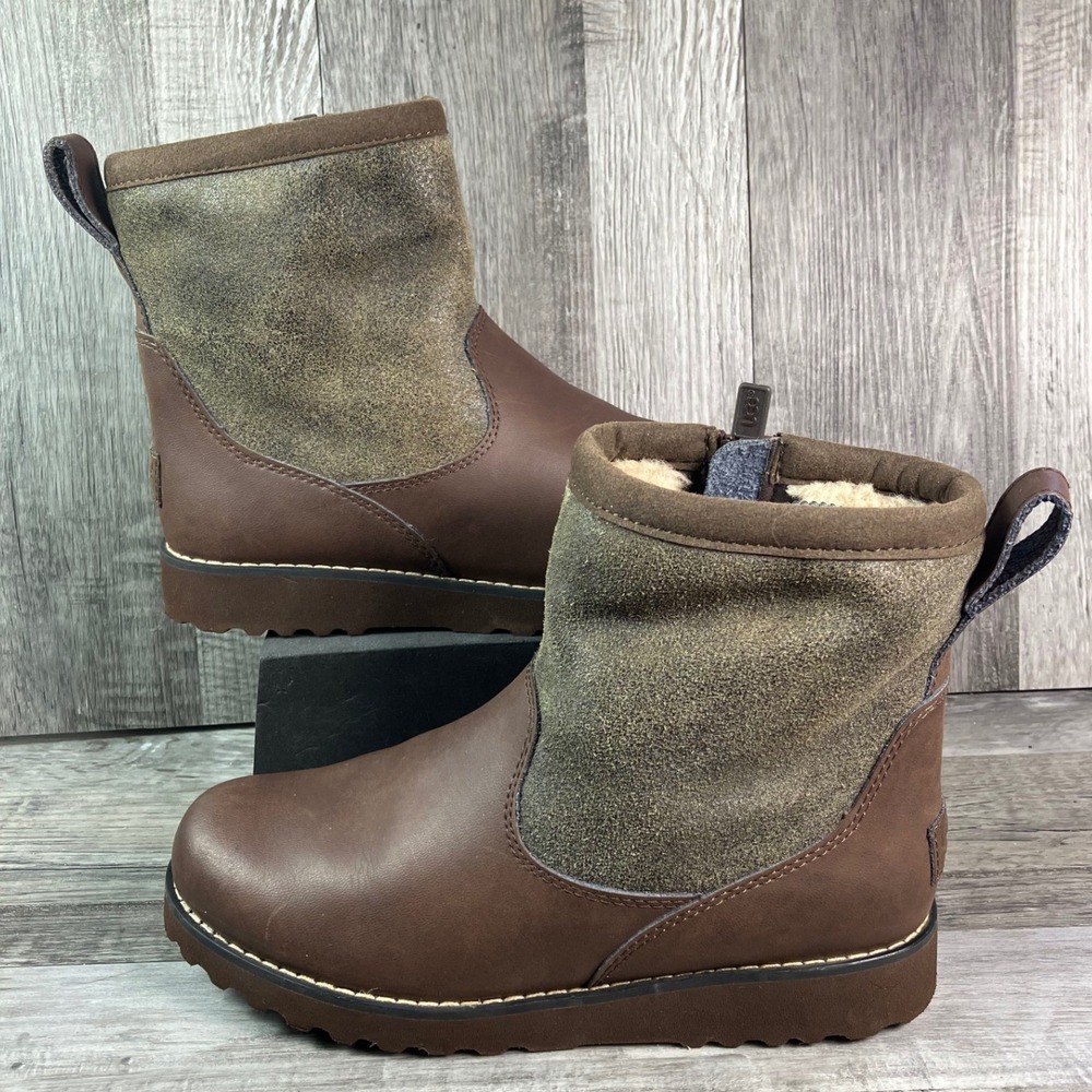 UGG Kids Simmens Waterproof Leather Ankle Boots Brown Olive 1013423K Size 4
